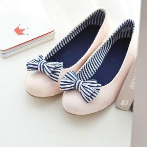 Chaussures ballerine rose avec noeud bleu ray blanc kawaii